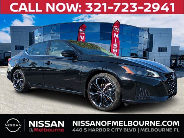 2025 Nissan Altima SR