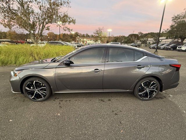 2025 Nissan Altima SR