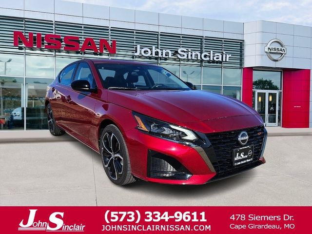 2025 Nissan Altima SR