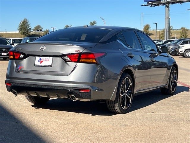 2025 Nissan Altima SR