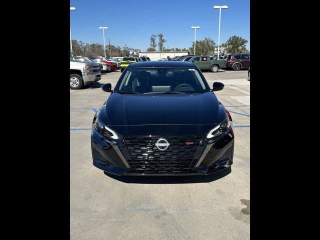 2025 Nissan Altima SR