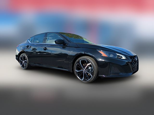 2025 Nissan Altima SR