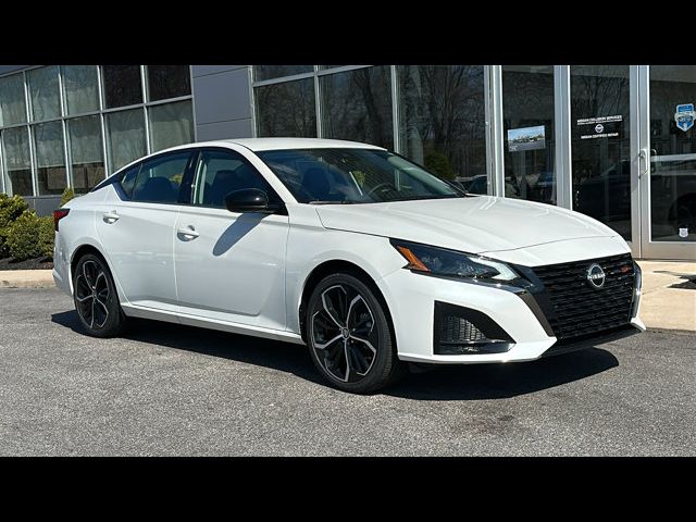 2025 Nissan Altima SR