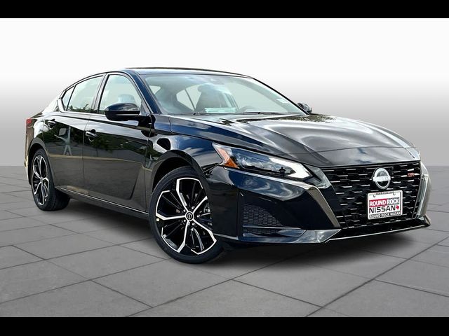 2025 Nissan Altima SR