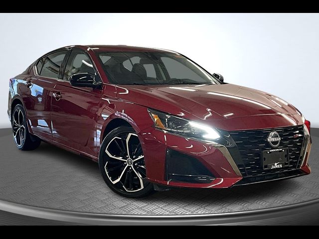 2025 Nissan Altima SR