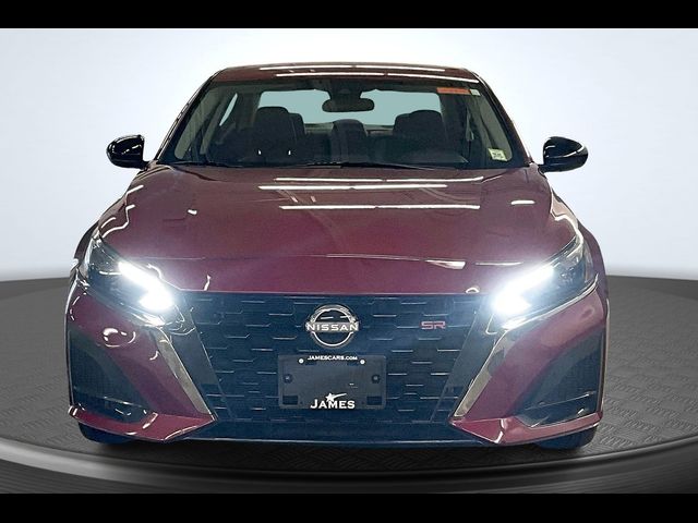 2025 Nissan Altima SR