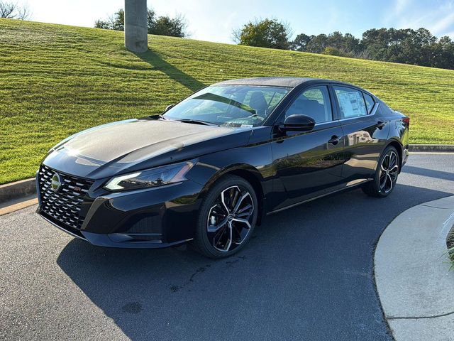 2025 Nissan Altima SR