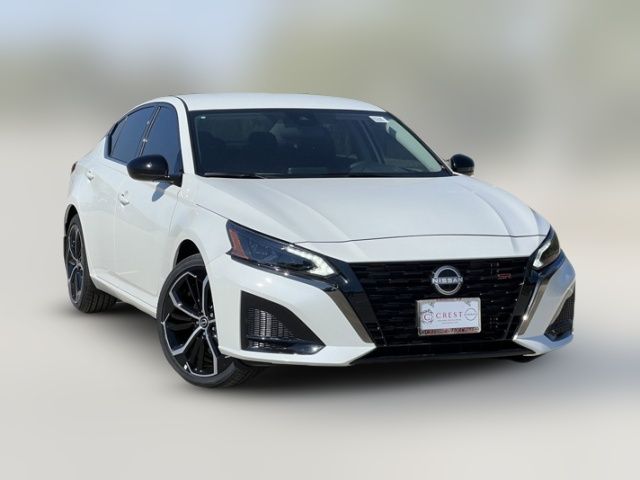2025 Nissan Altima SR