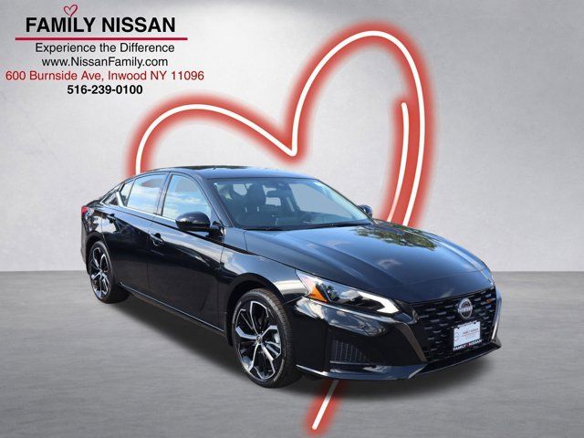 2025 Nissan Altima SR