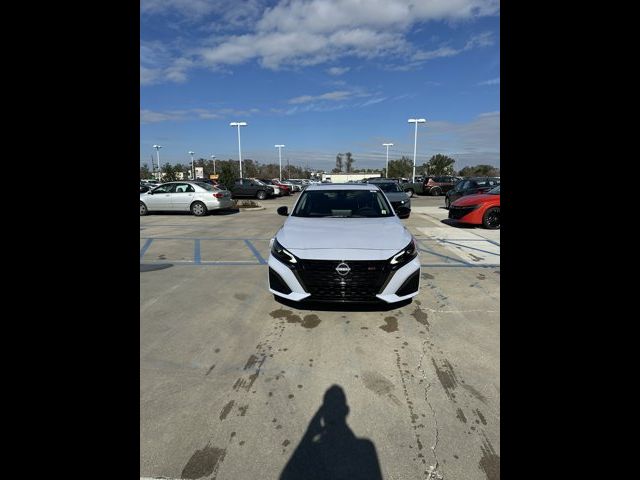 2025 Nissan Altima SR