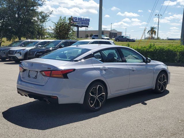 2025 Nissan Altima SR