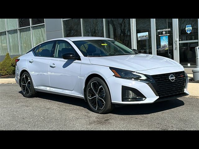 2025 Nissan Altima SR
