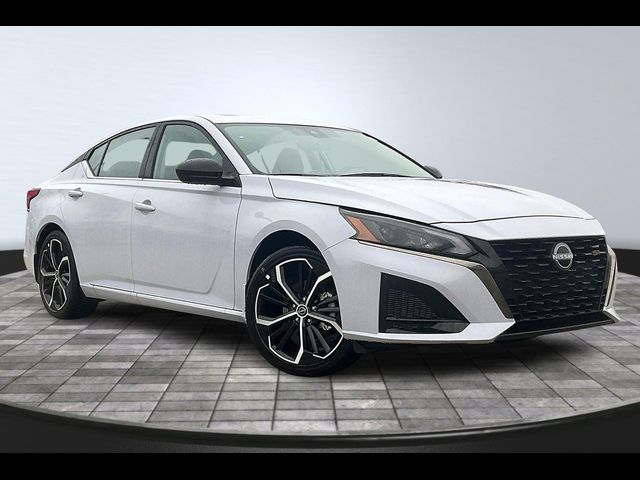 2025 Nissan Altima SR