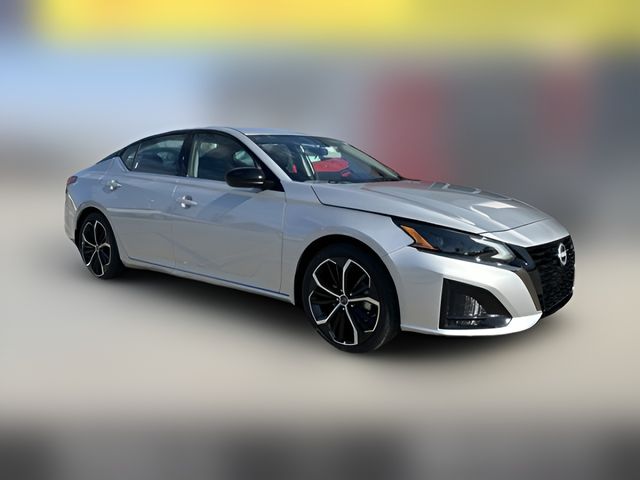 2025 Nissan Altima SR