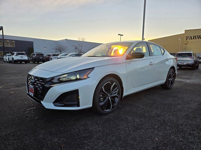 2025 Nissan Altima SR