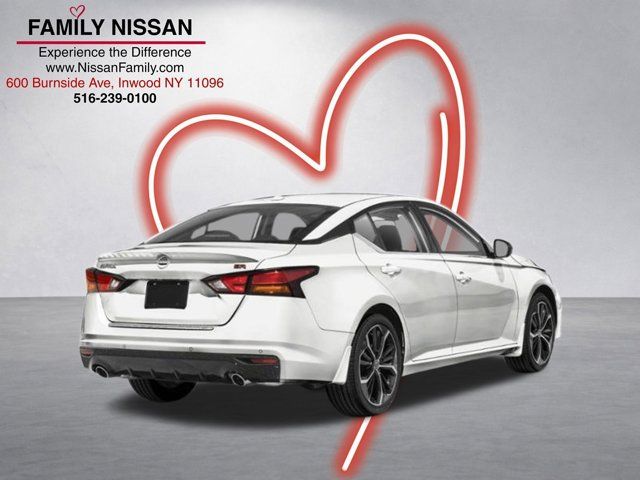 2025 Nissan Altima SR