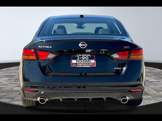 2025 Nissan Altima SR