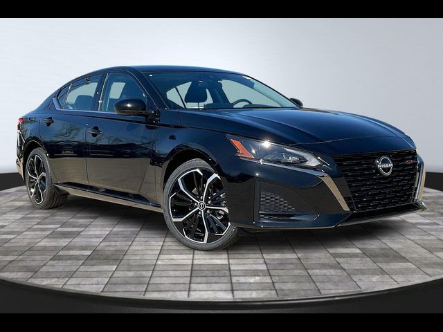 2025 Nissan Altima SR