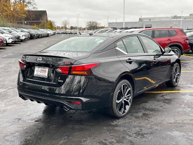 2025 Nissan Altima SR