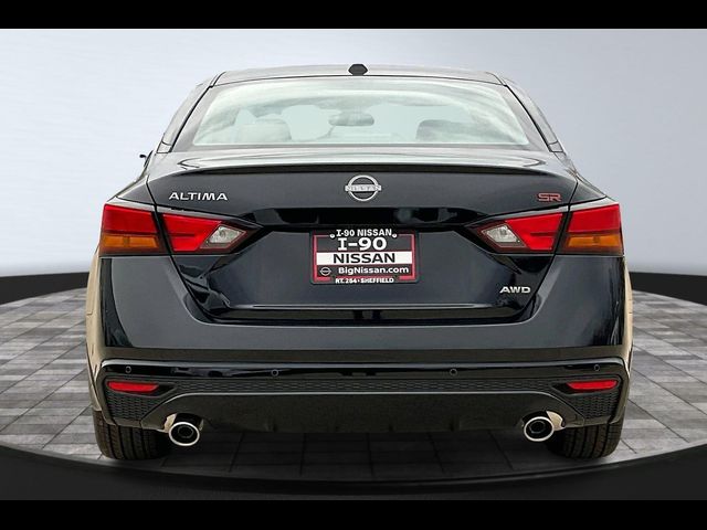 2025 Nissan Altima SR