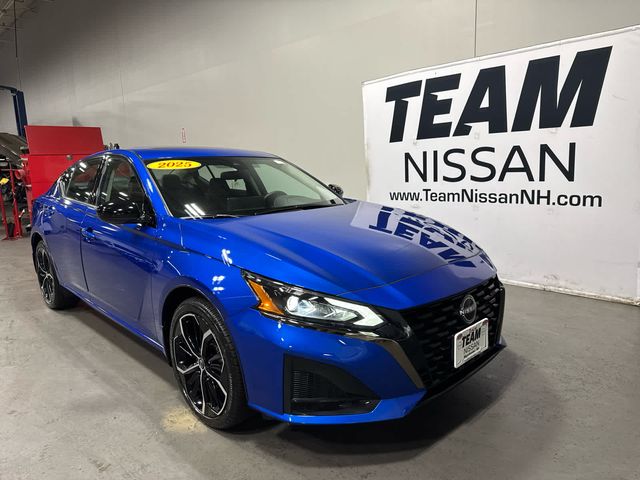 2025 Nissan Altima SR