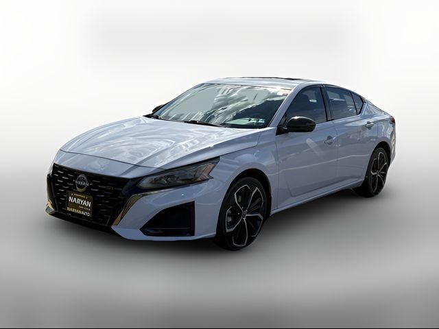 2025 Nissan Altima SR