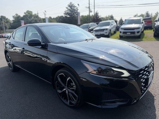 2025 Nissan Altima SR