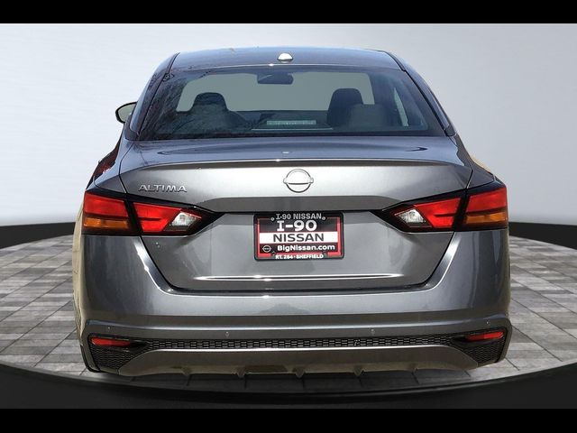 2025 Nissan Altima SV