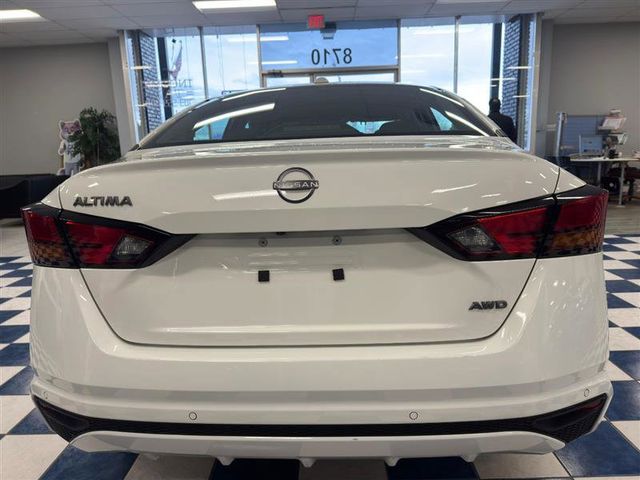 2025 Nissan Altima SV