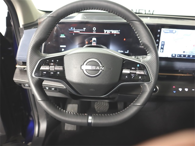 Vehicle image 9 of 39