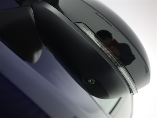 Vehicle image 35 of 39