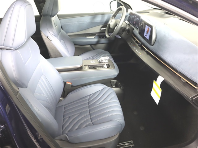 Vehicle image 29 of 39