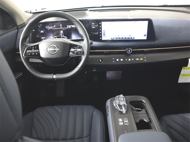 Vehicle image 22 of 39