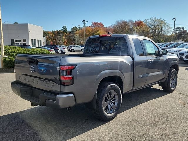 2025 Nissan Frontier SV