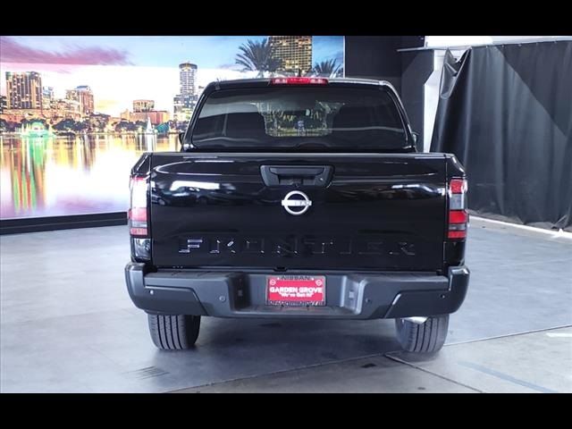 2025 Nissan Frontier S