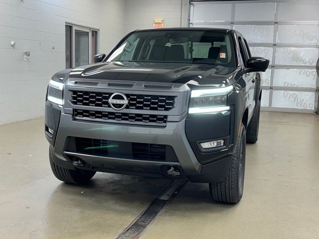 2025 Nissan Frontier SL