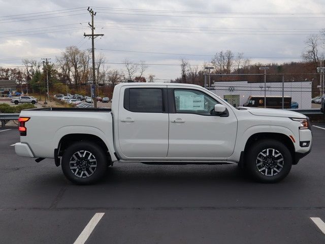 2025 Nissan Frontier SL