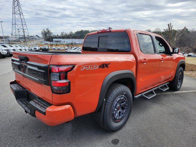 2025 Nissan Frontier SL