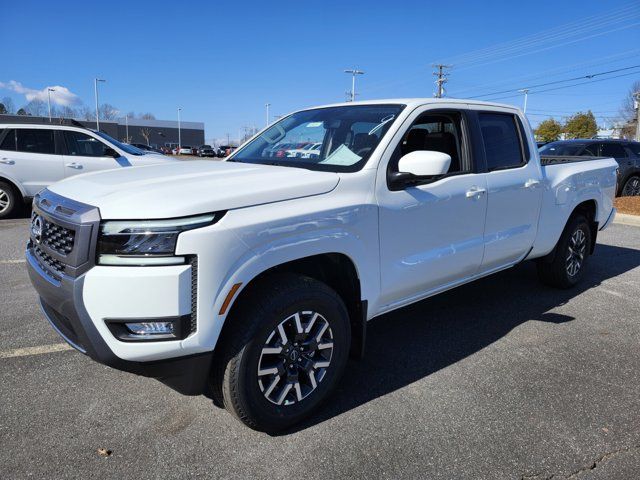 2025 Nissan Frontier SL