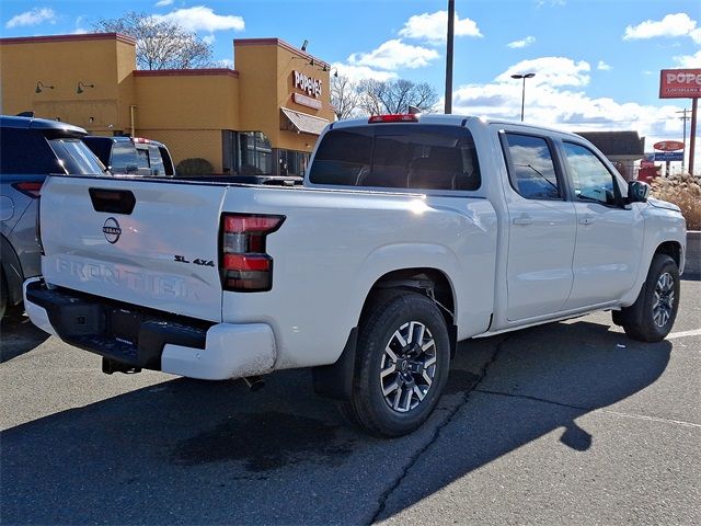 2025 Nissan Frontier SL