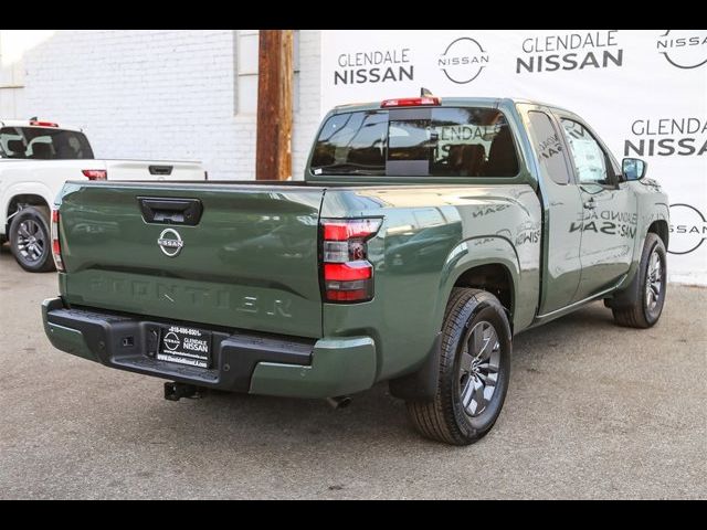 2025 Nissan Frontier SV