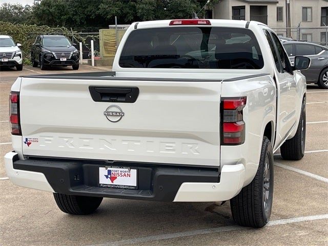 2025 Nissan Frontier SV