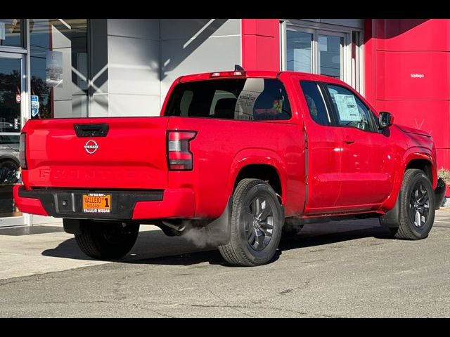 2025 Nissan Frontier SV