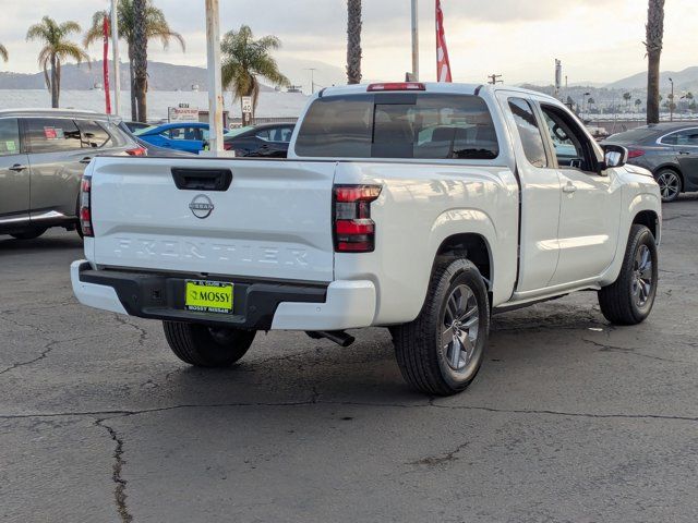 2025 Nissan Frontier SV