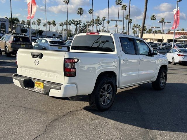 2025 Nissan Frontier SV