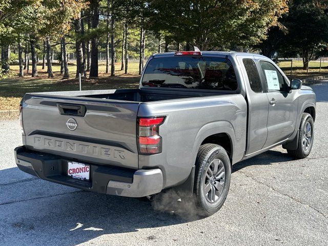 2025 Nissan Frontier SV