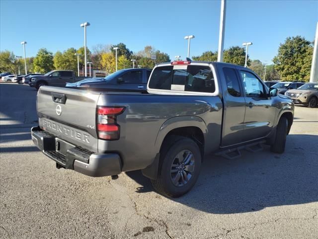 2025 Nissan Frontier SV