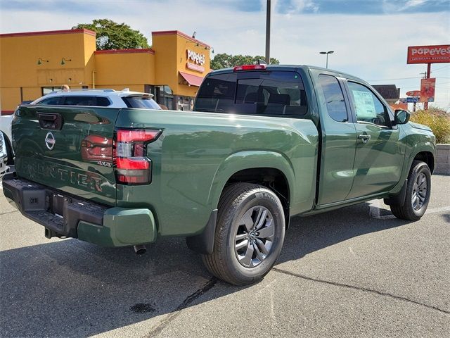 2025 Nissan Frontier SV