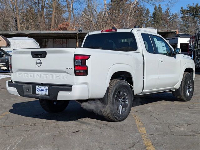 2025 Nissan Frontier SV