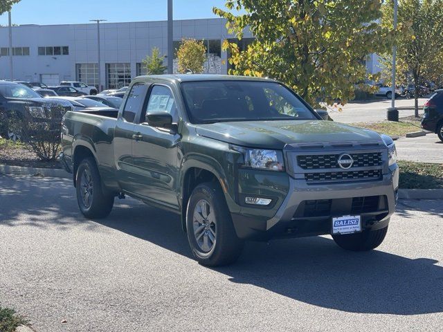 2025 Nissan Frontier SV